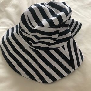 Draper James stripped reversible sun hat